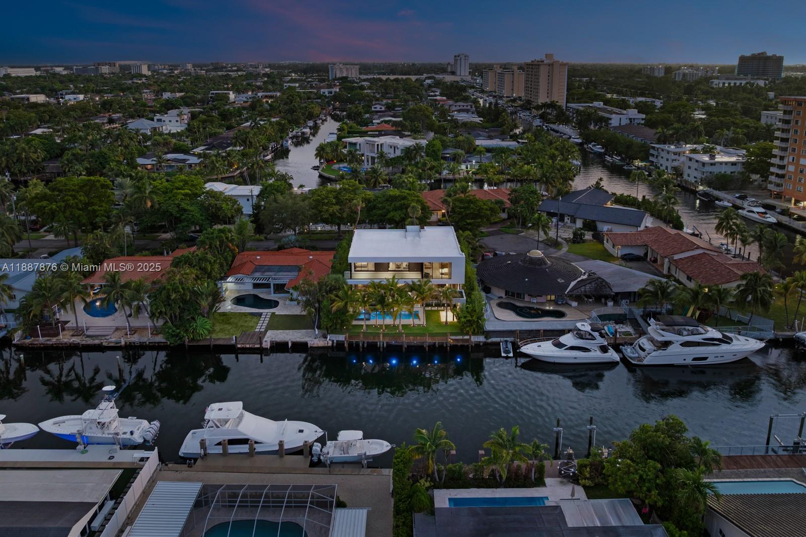 13225 Arch Crk Ter North Miami, FL 33181 13225 Arch Crk Ter North Miami, FL 33181