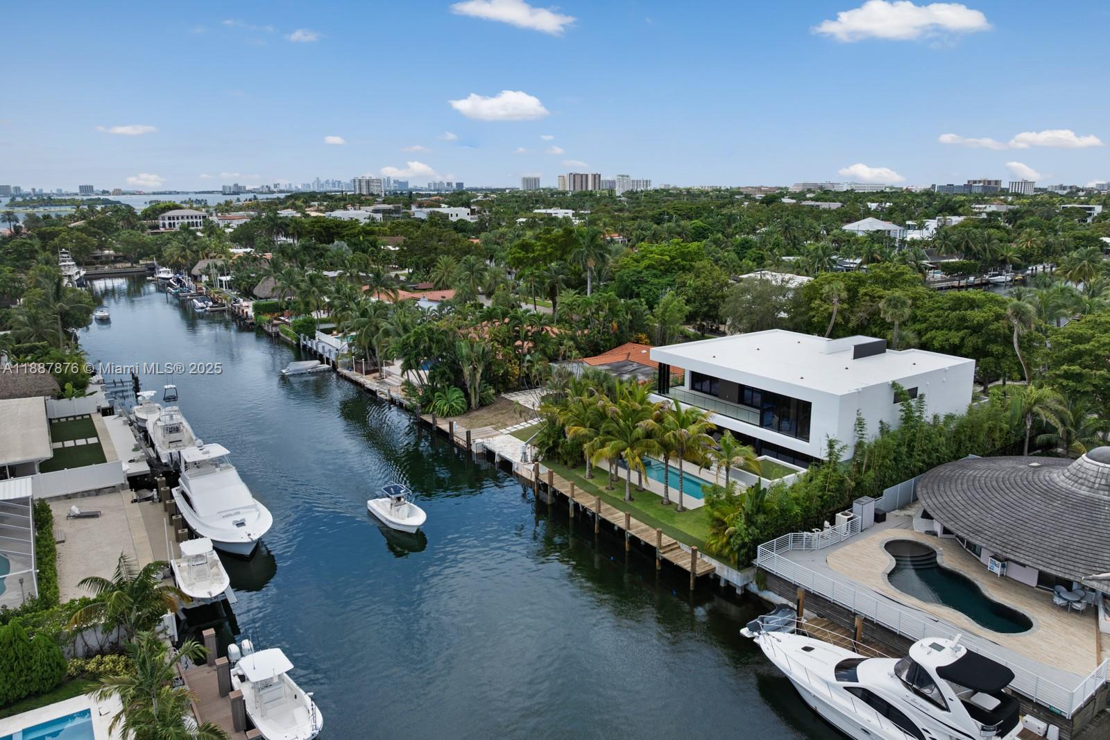 13225 Arch Crk Ter North Miami, FL 33181 13225 Arch Crk Ter North Miami, FL 33181