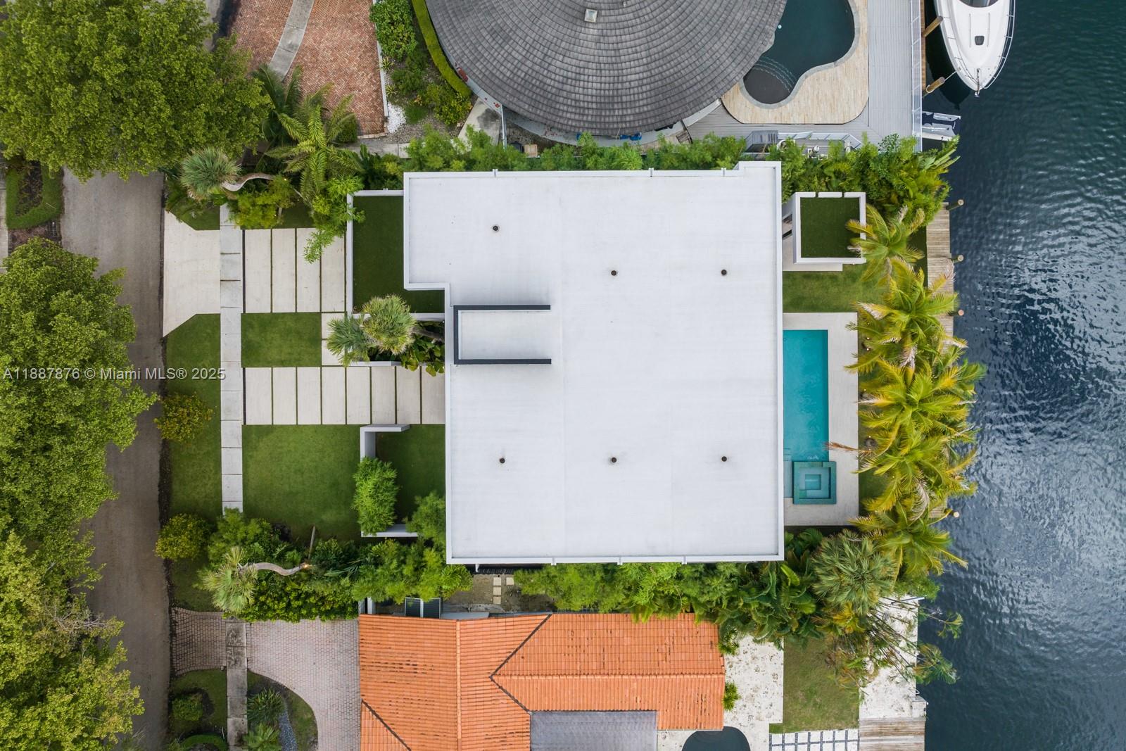 13225 Arch Crk Ter North Miami, FL 33181 13225 Arch Crk Ter North Miami, FL 33181