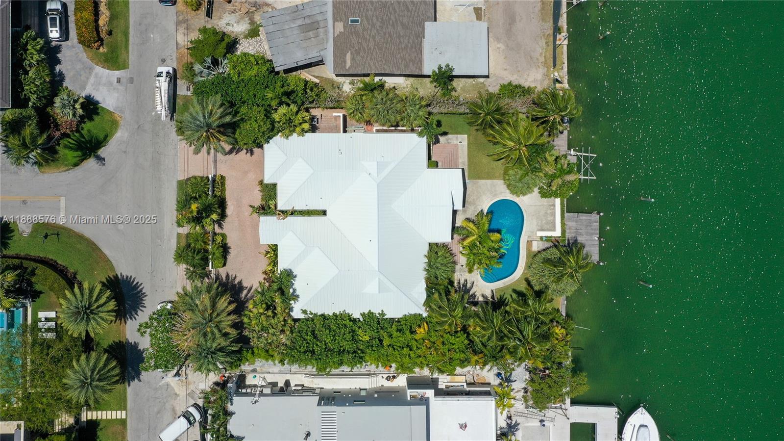621 N Mashta Dr Key Biscayne, FL 33149 621 N Mashta Dr Key Biscayne, FL 33149