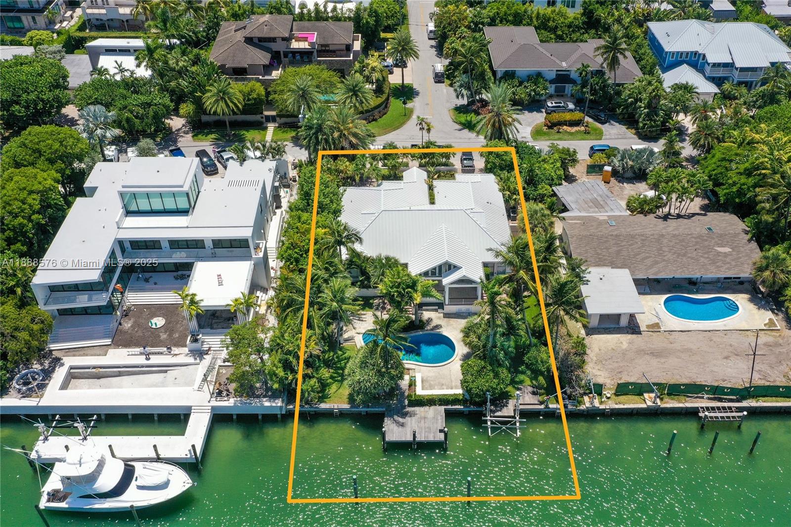 621 N Mashta Dr Key Biscayne, FL 33149 621 N Mashta Dr Key Biscayne, FL 33149