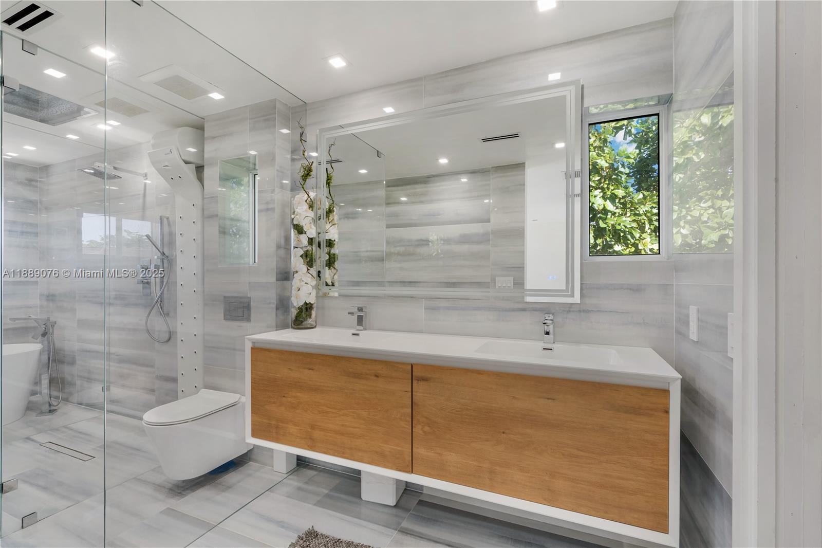 6763 SW 106th Pl Miami, FL 33173