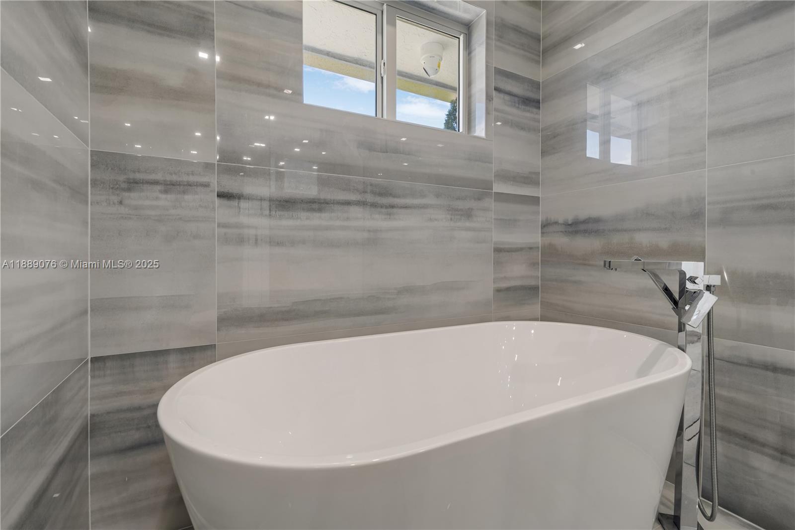 6763 SW 106th Pl Miami, FL 33173