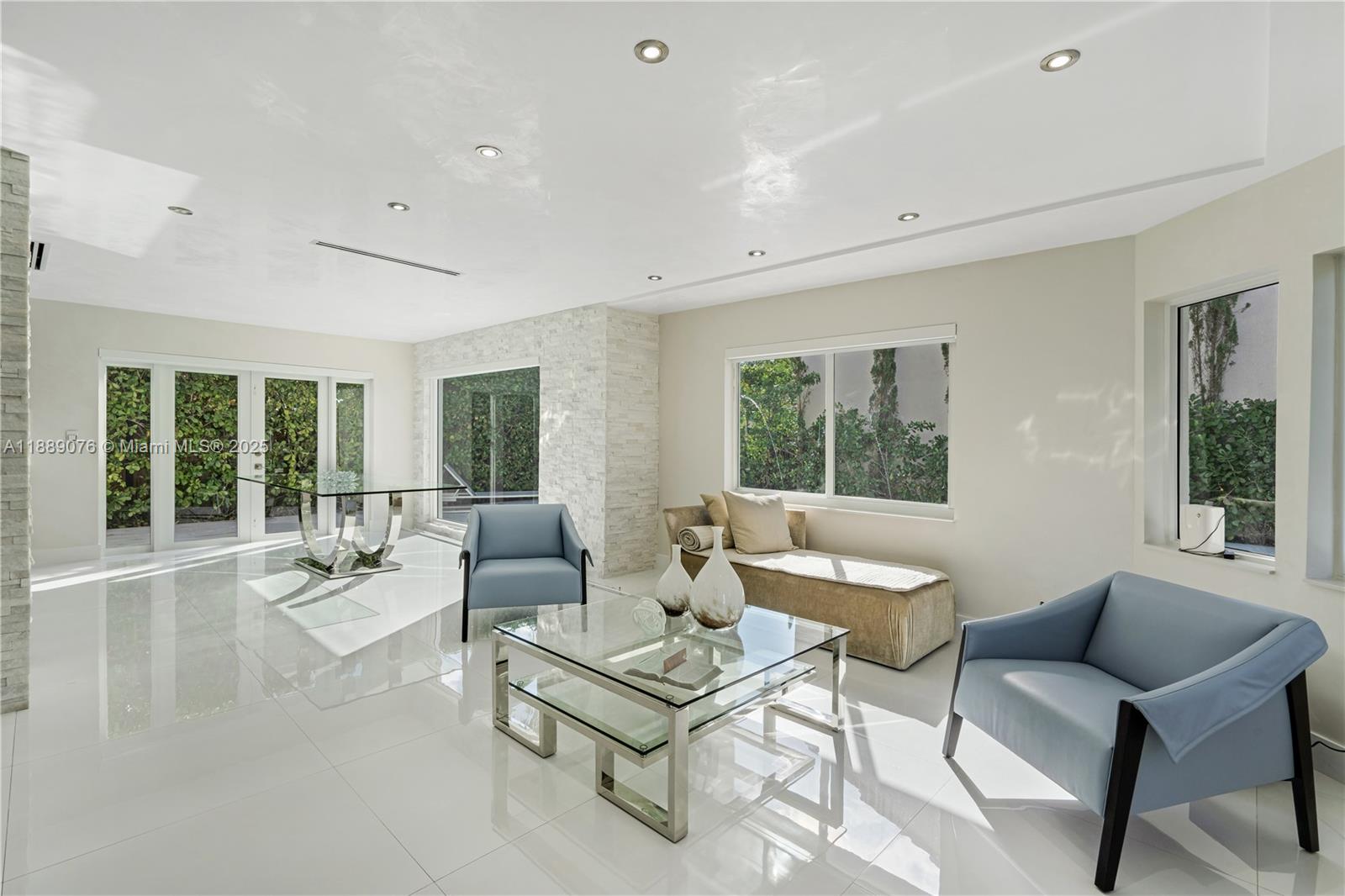 6763 SW 106th Pl Miami, FL 33173