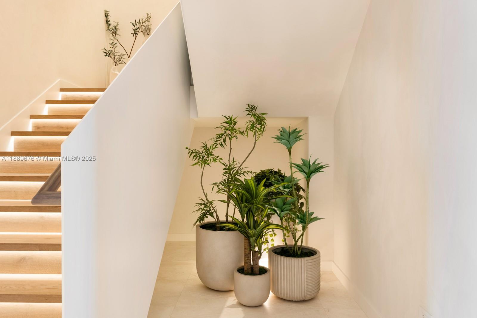 18501 Collins Ave #2301 Sunny Isles Beach, FL 33160