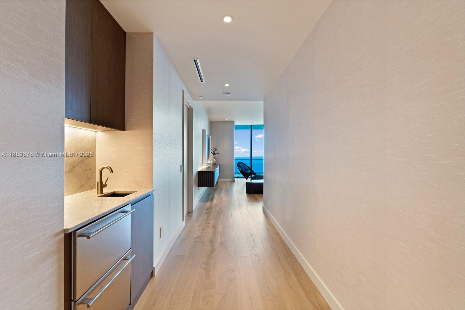 18501 Collins Ave #2301 Sunny Isles Beach, FL 33160