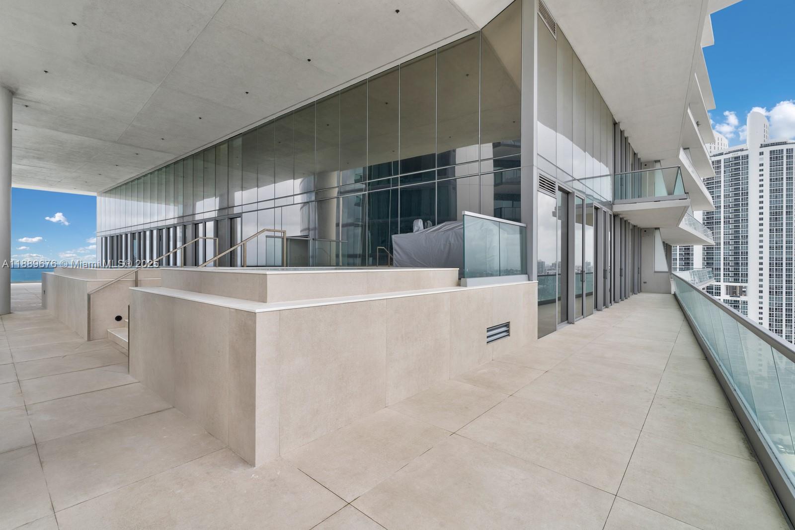 18501 Collins Ave #2301 Sunny Isles Beach, FL 33160