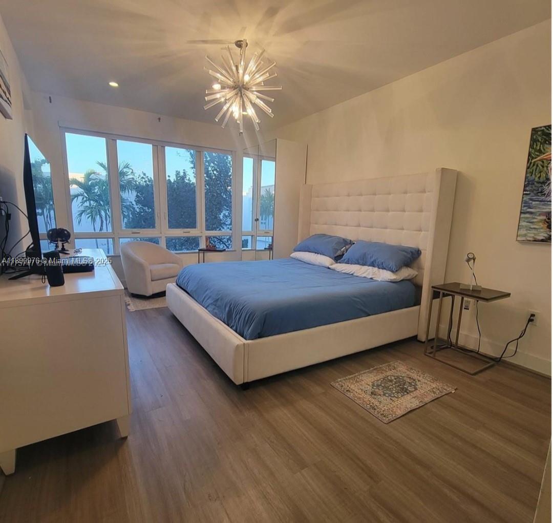 6422 NW 105th Pl Doral, FL 33178