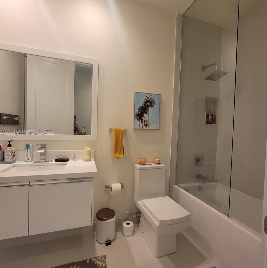 6422 NW 105th Pl Doral, FL 33178