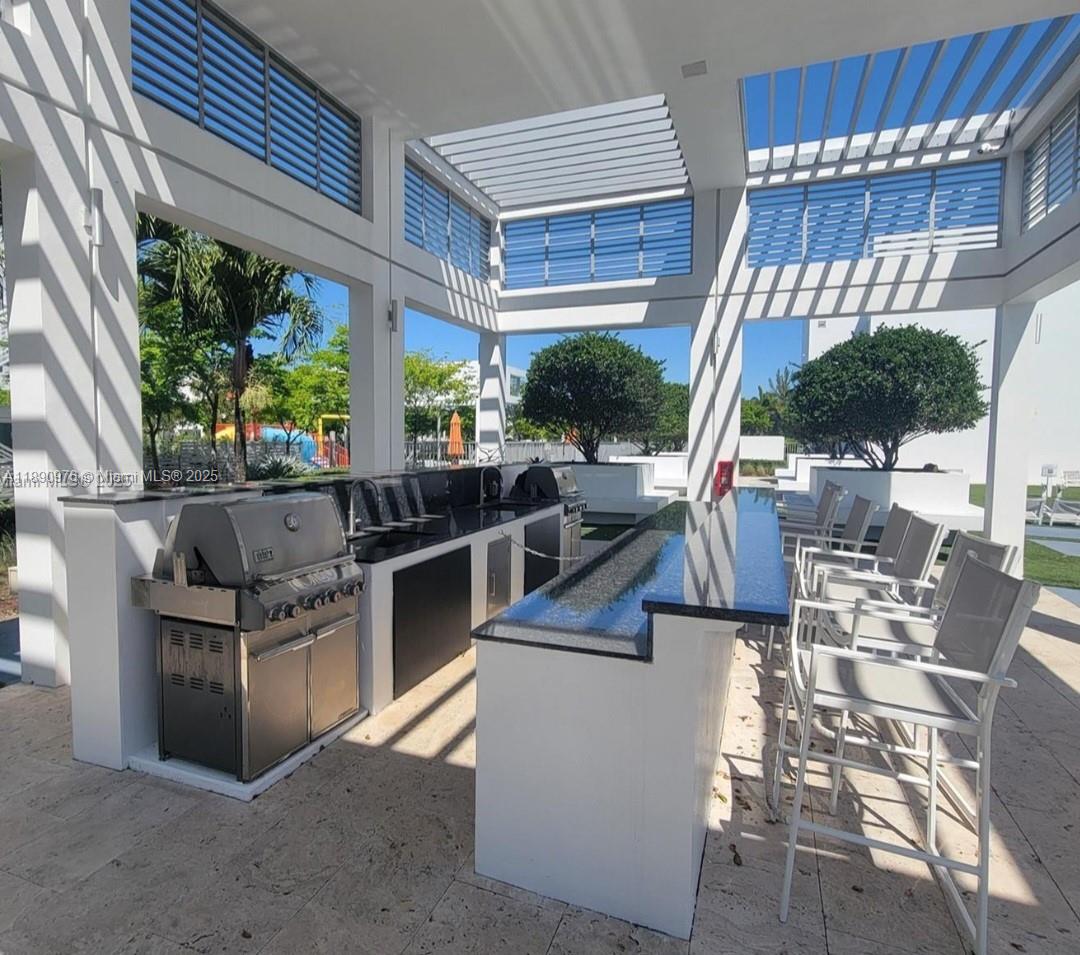 6422 NW 105th Pl Doral, FL 33178