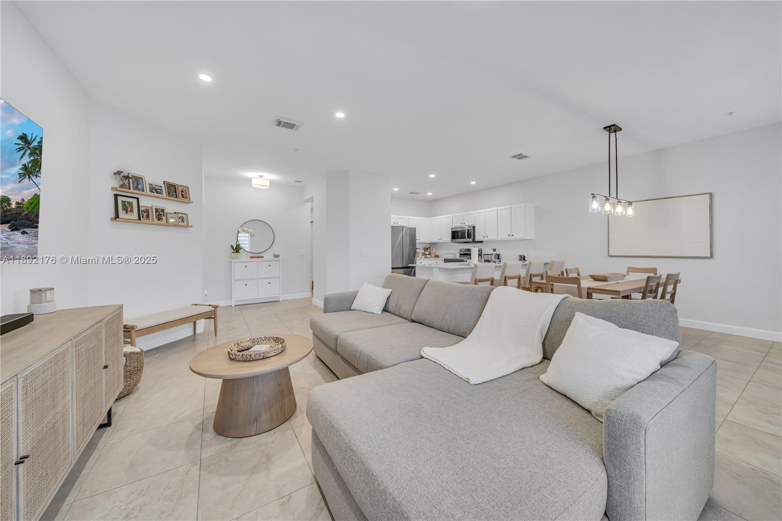 290 NW 109th Ave #103