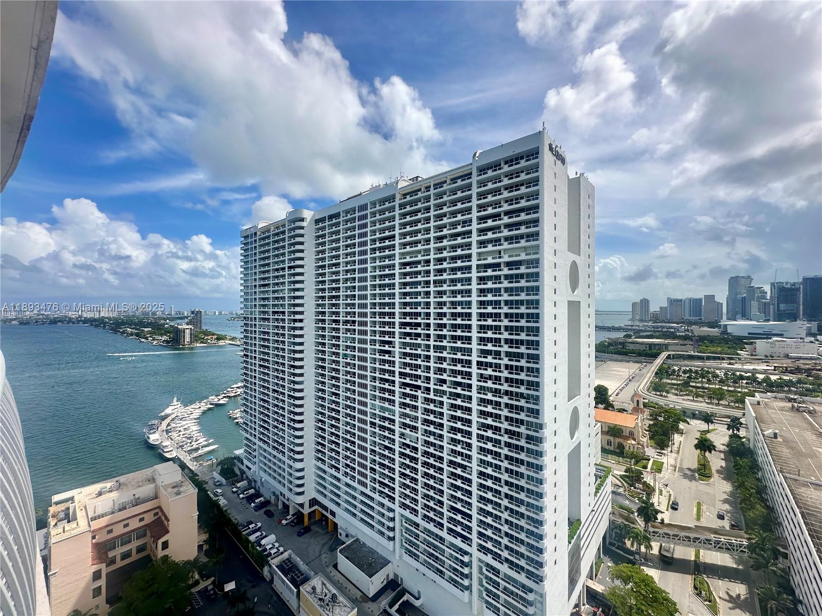 1750 N Bayshore Dr #2808