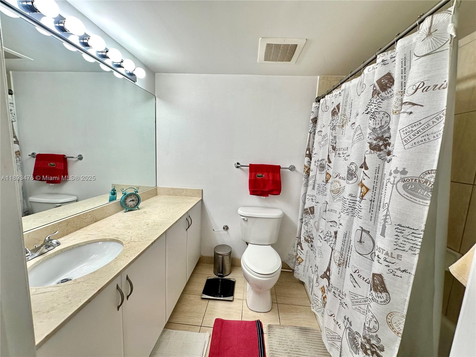 image Opera Tower Condo4