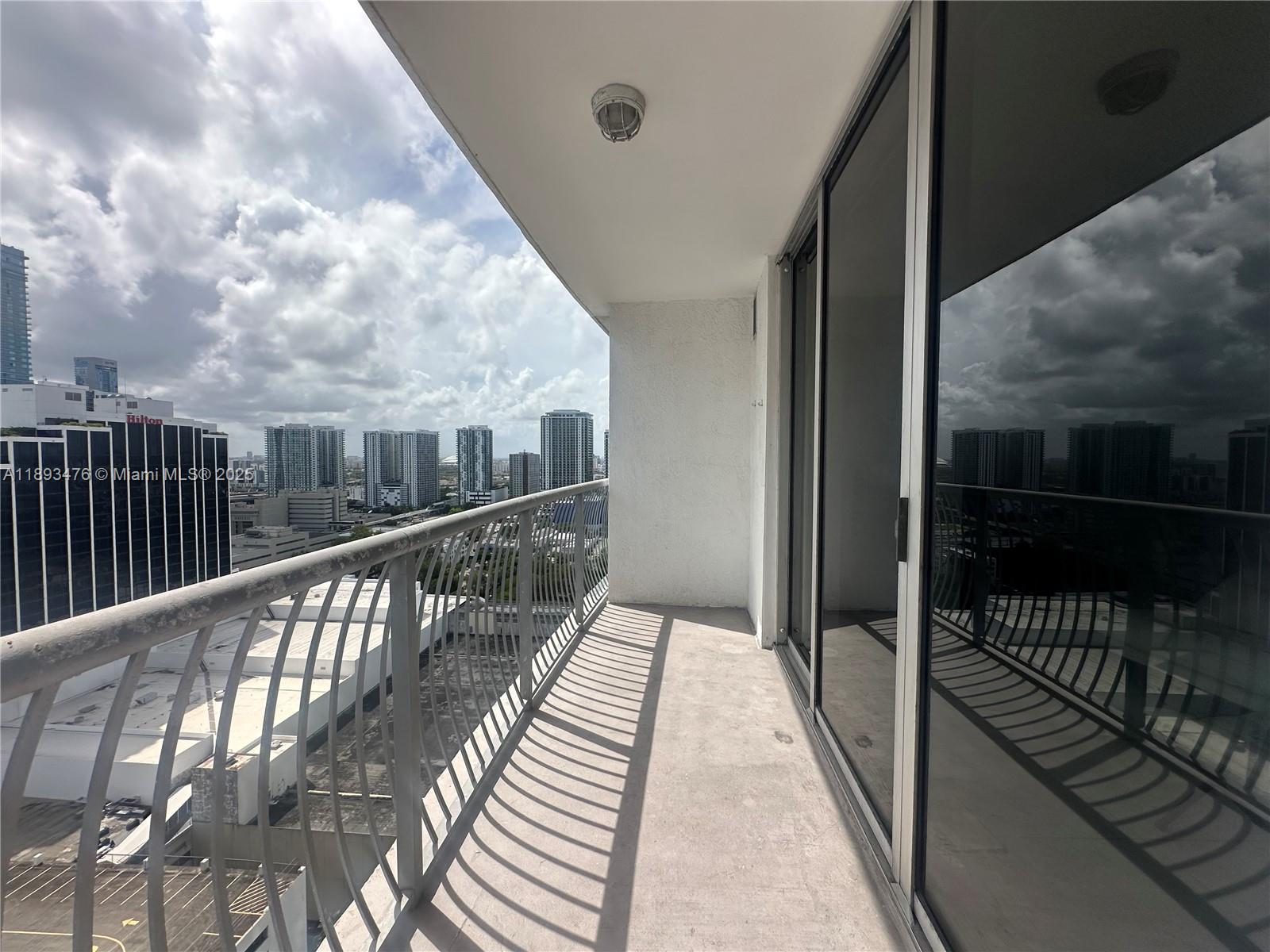 image Opera Tower Condo7