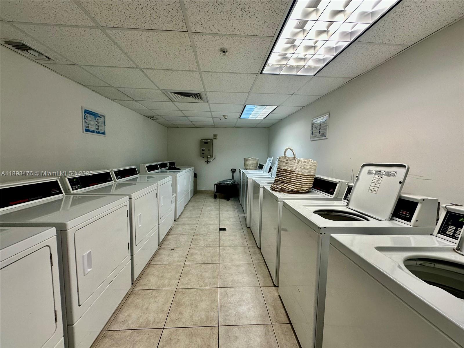 image Opera Tower Condo8