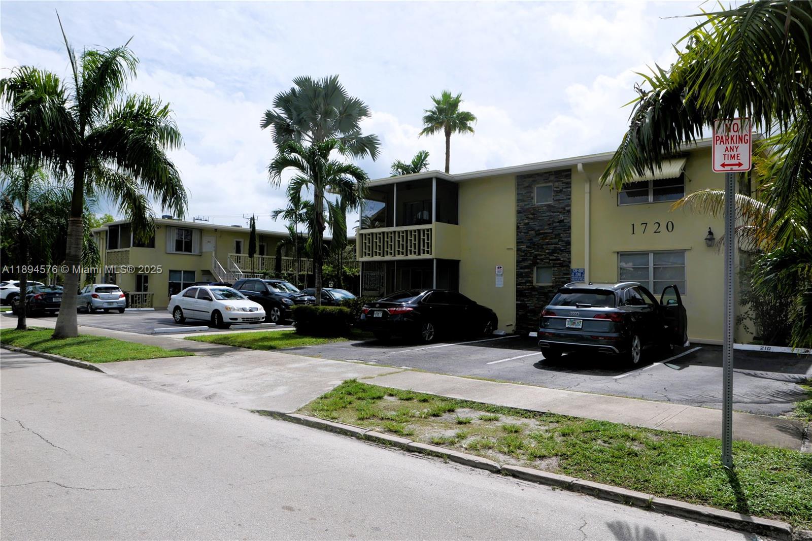 1720 Funston St #111