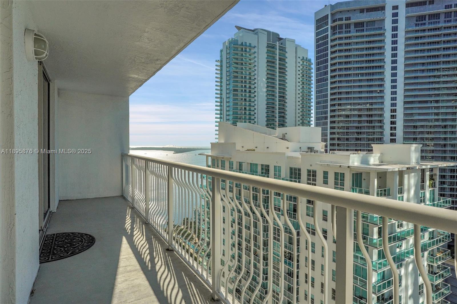 image The Club At Brickell Bay21