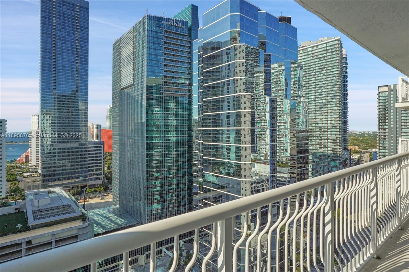 image The Club At Brickell Bay24