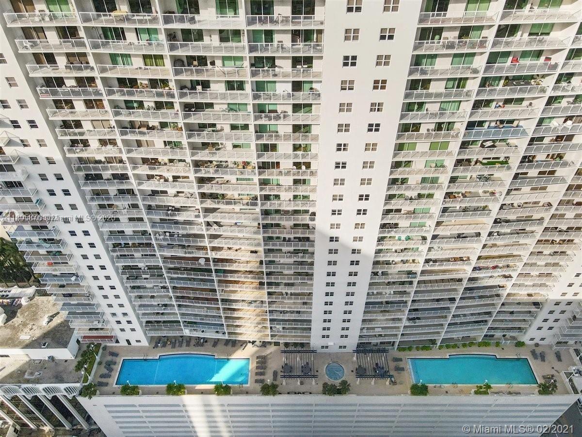 image The Club At Brickell Bay26