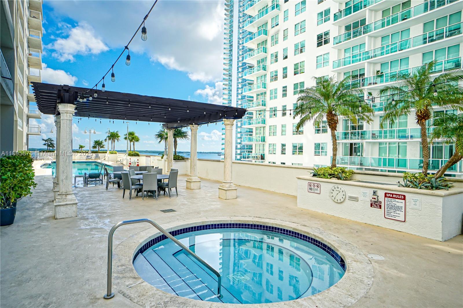 image The Club At Brickell Bay36
