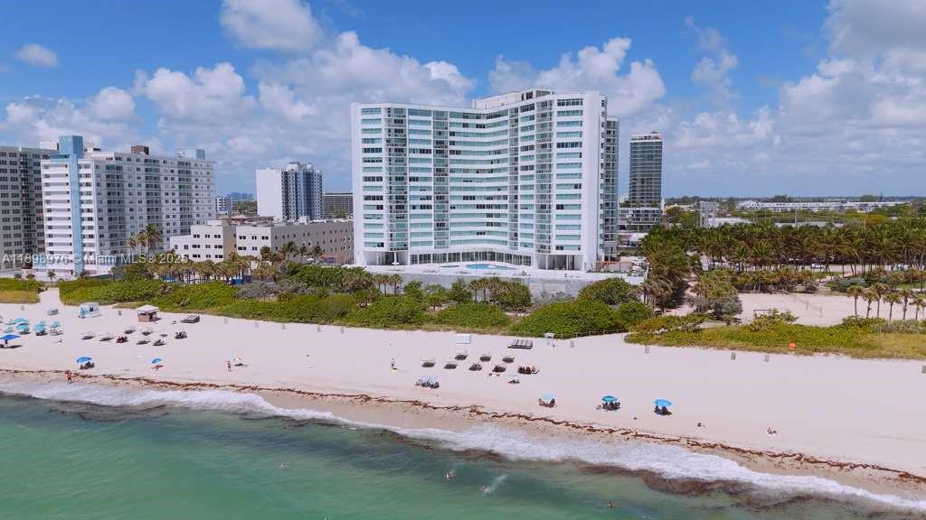 7135 Collins Ave #602