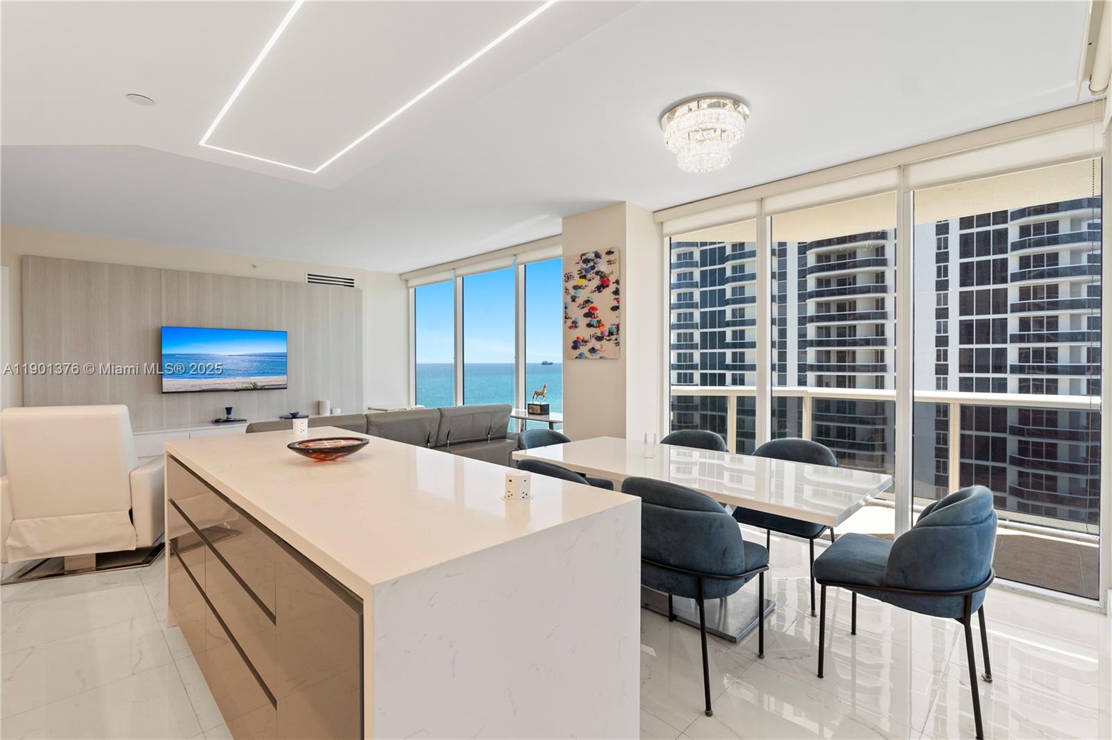 4779 Collins Ave #1205 Miami Beach, FL 33140