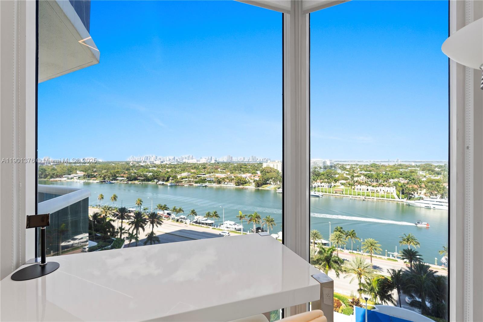 4779 Collins Ave #1205 Miami Beach, FL 33140