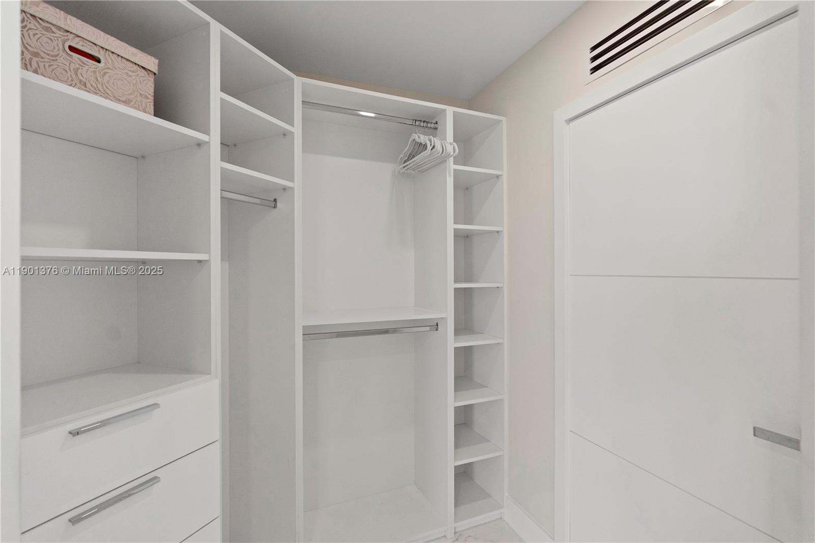 4779 Collins Ave #1205 Miami Beach, FL 33140