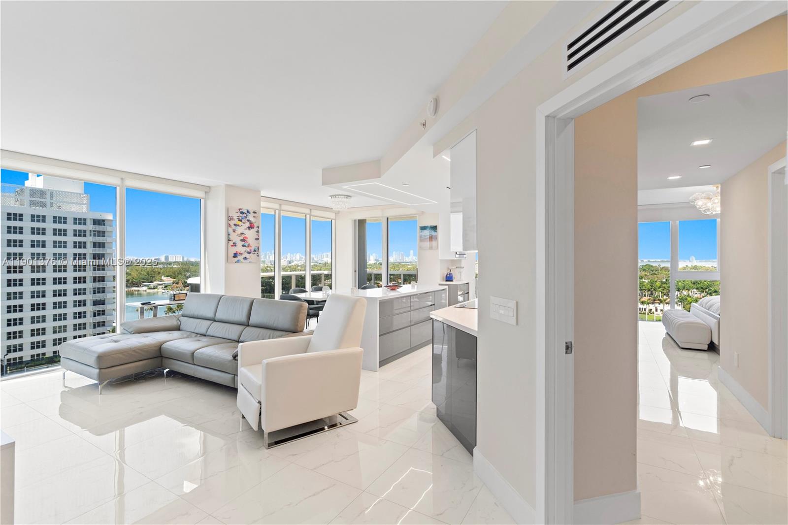 4779 Collins Ave #1205 Miami Beach, FL 33140