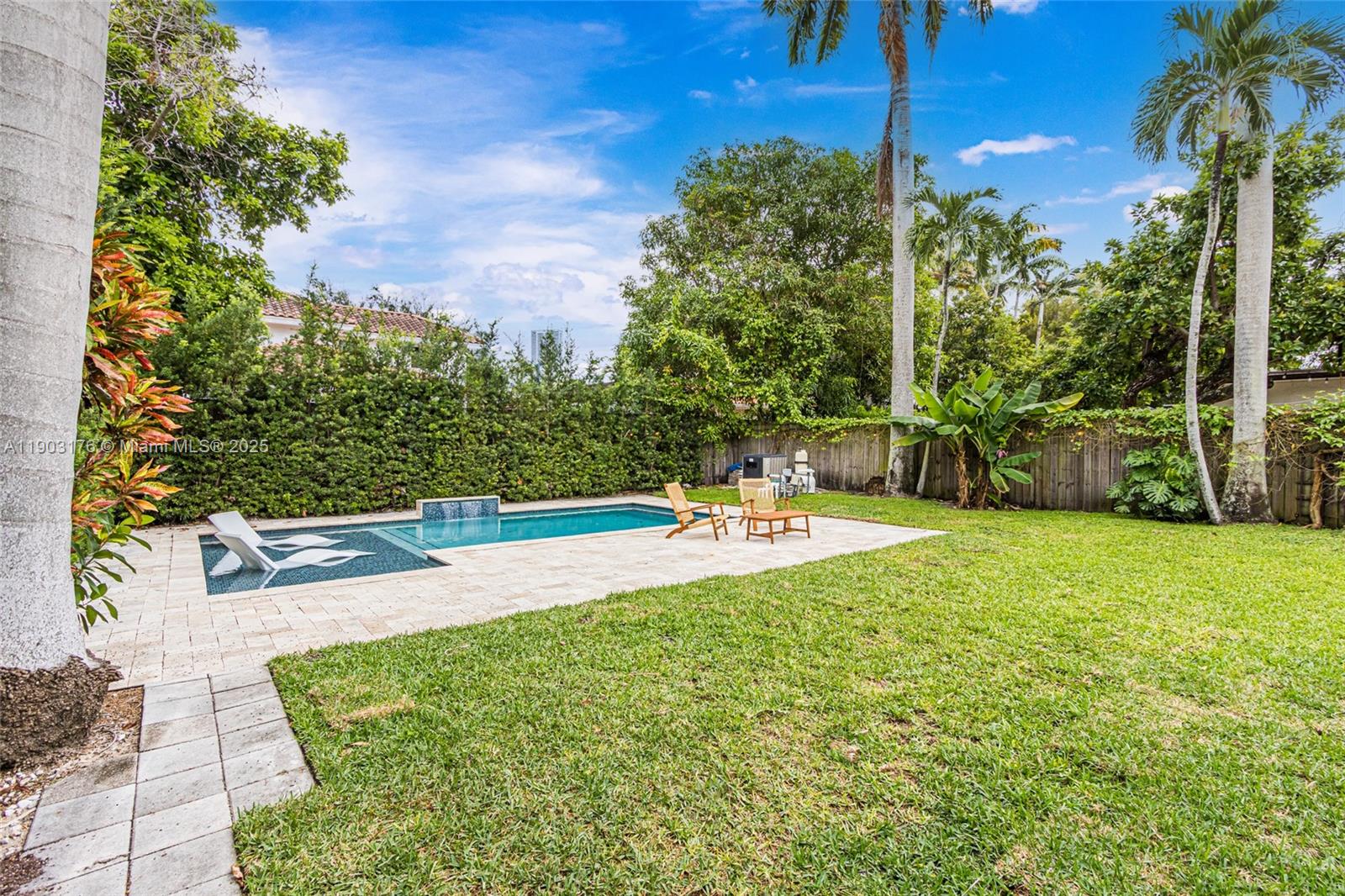 431 SW 20th Rd Miami, FL 33129