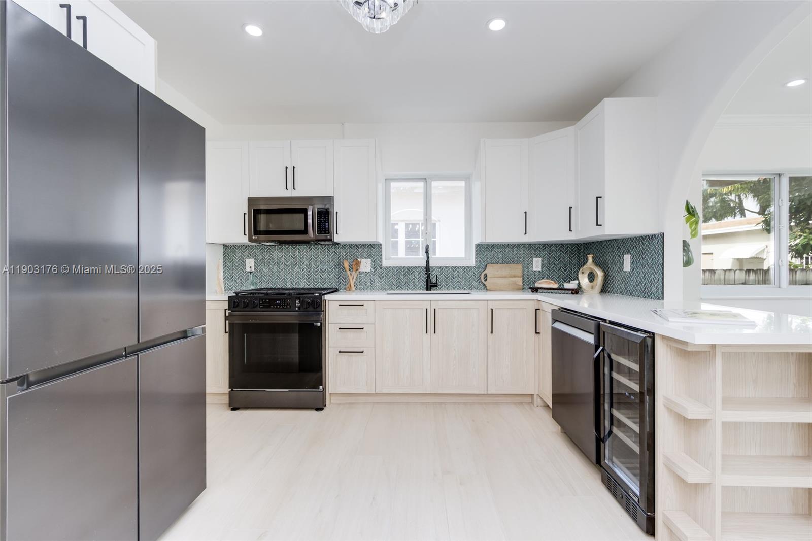 431 SW 20th Rd Miami, FL 33129