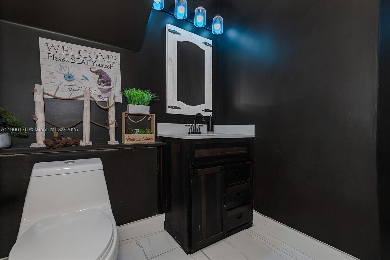 4028 NW 23rd Ct Miami, FL 33142