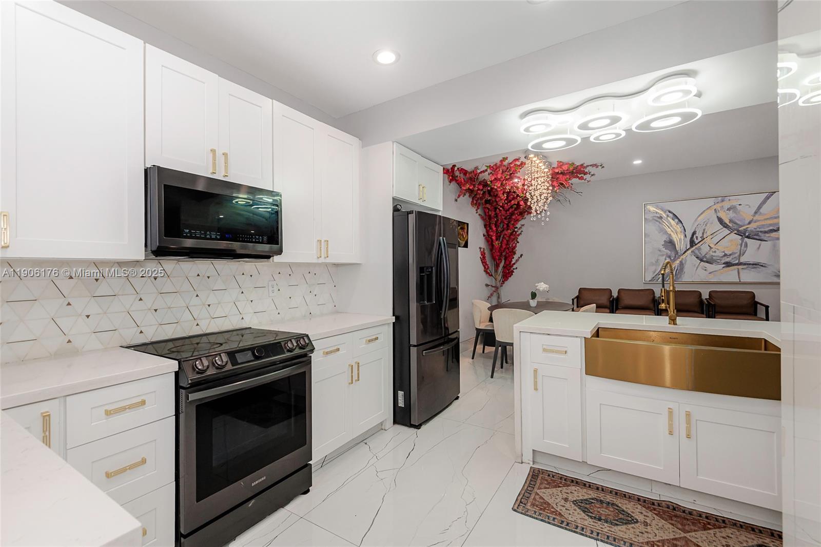 4028 NW 23rd Ct Miami, FL 33142