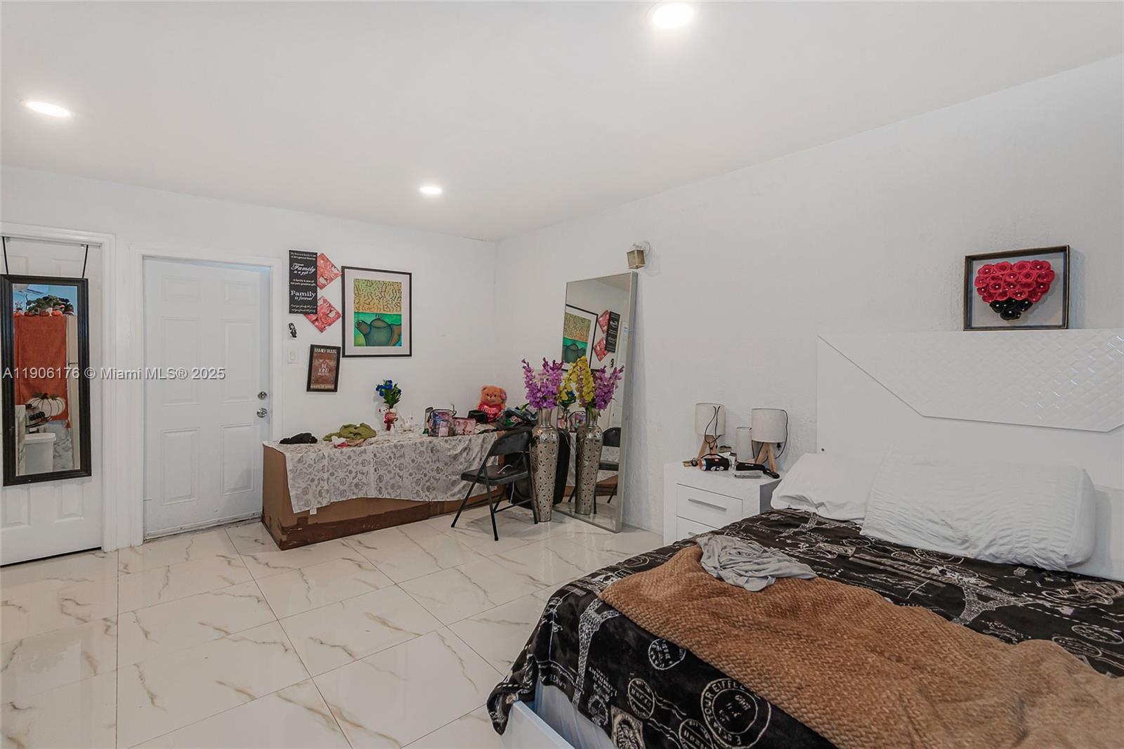 4028 NW 23rd Ct Miami, FL 33142