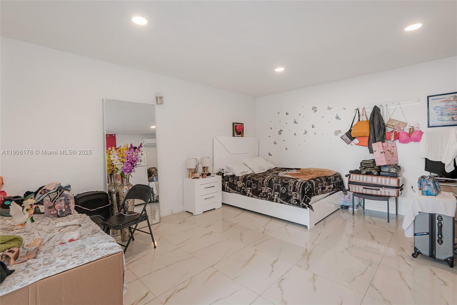 4028 NW 23rd Ct Miami, FL 33142