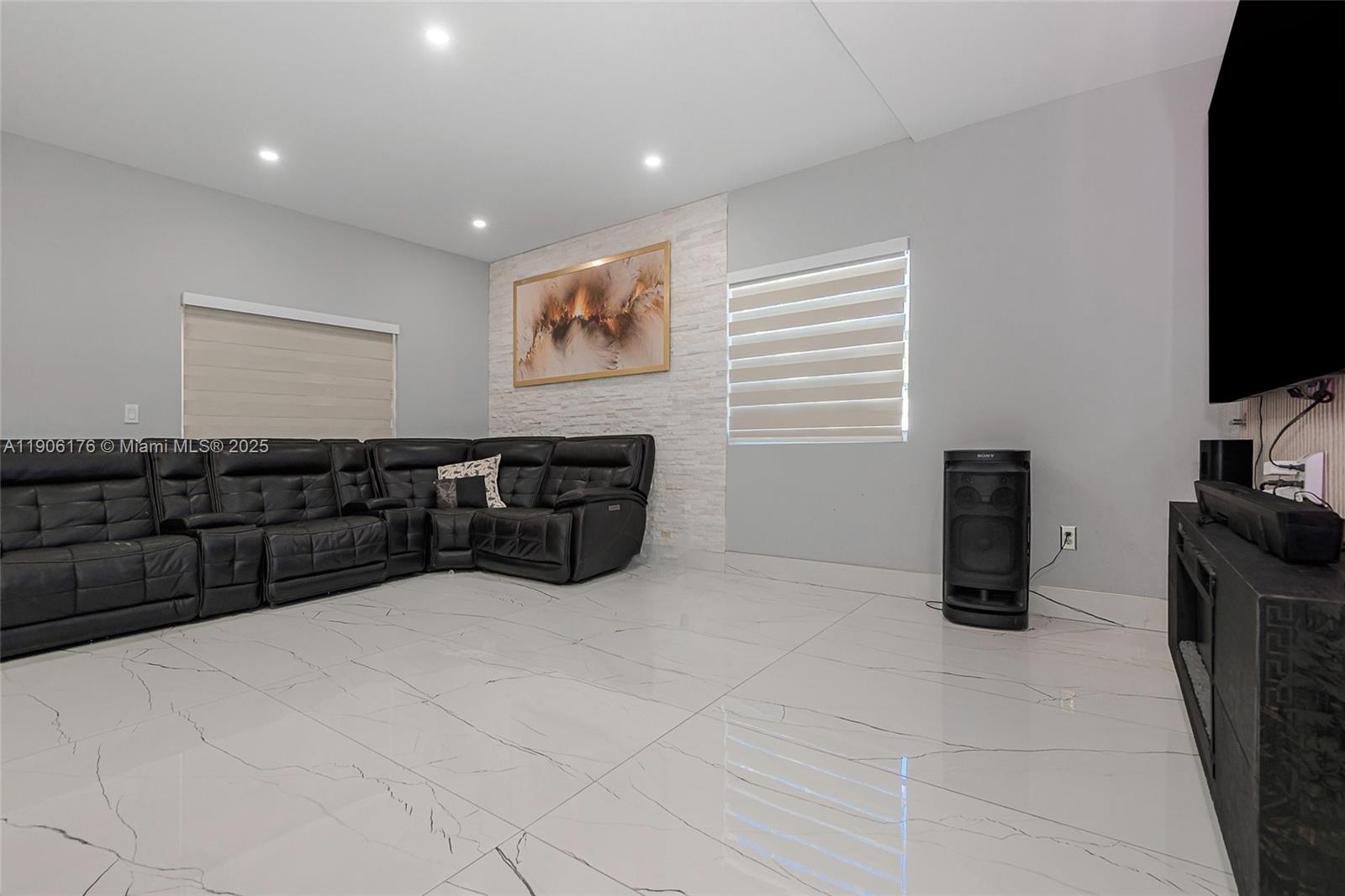 4028 NW 23rd Ct Miami, FL 33142