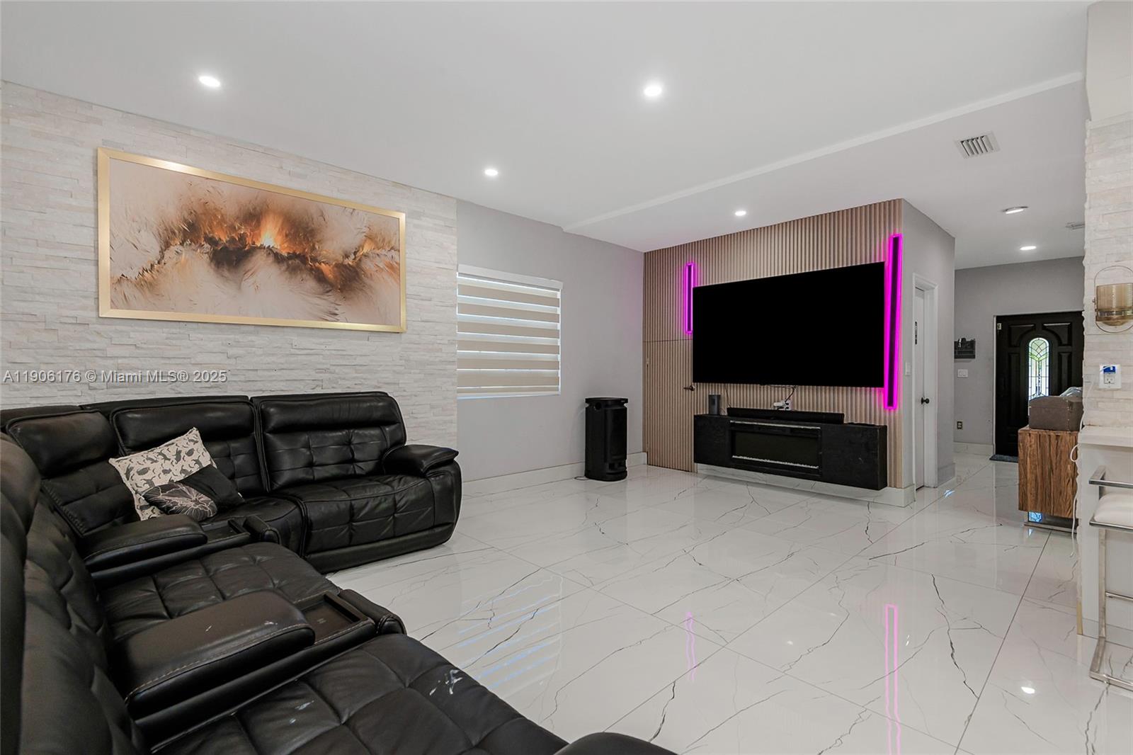 4028 NW 23rd Ct Miami, FL 33142