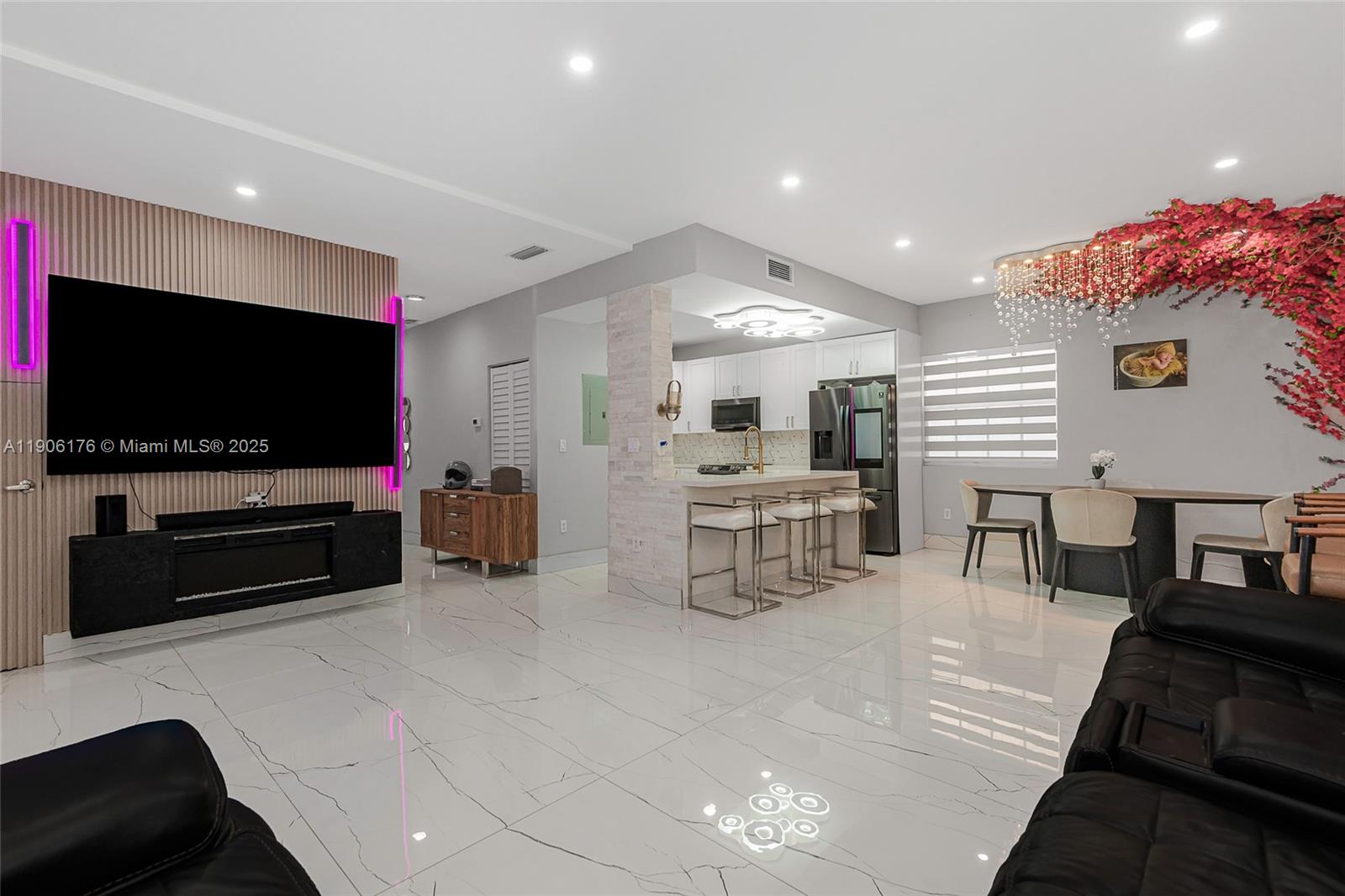 4028 NW 23rd Ct Miami, FL 33142