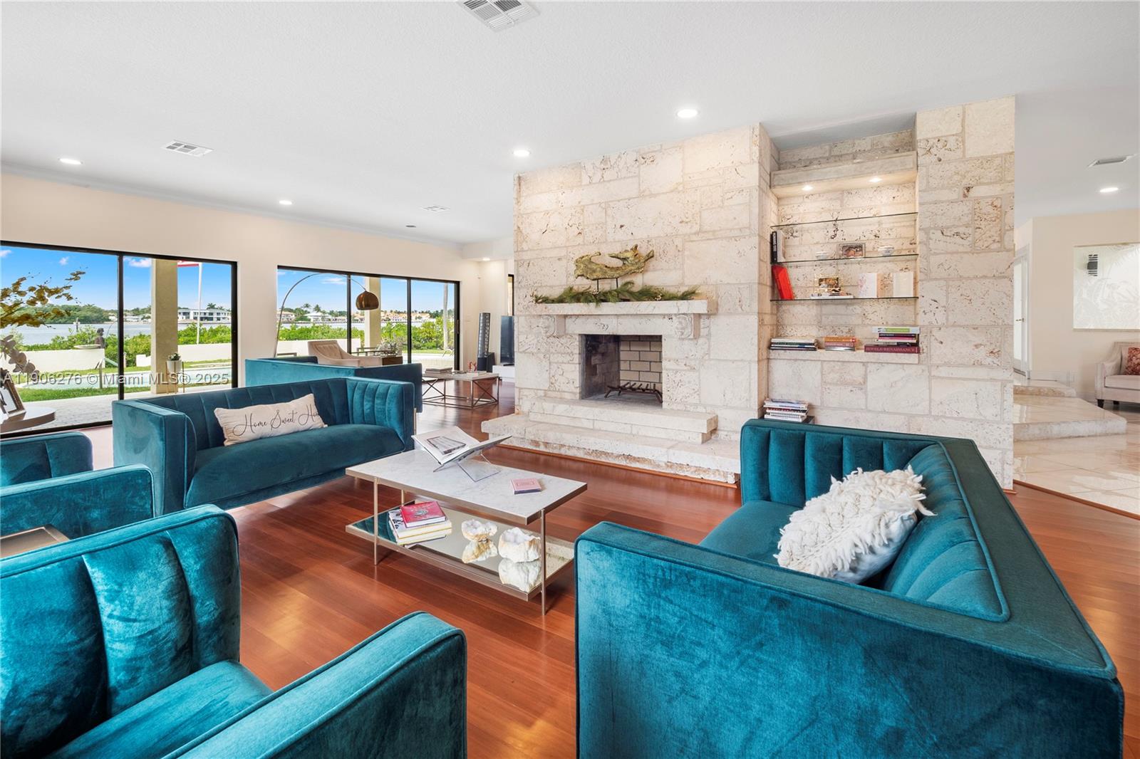 1635 Lands End Rd Manalapan, FL 33462