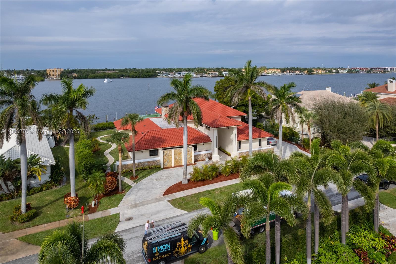 1635 Lands End Rd Manalapan, FL 33462