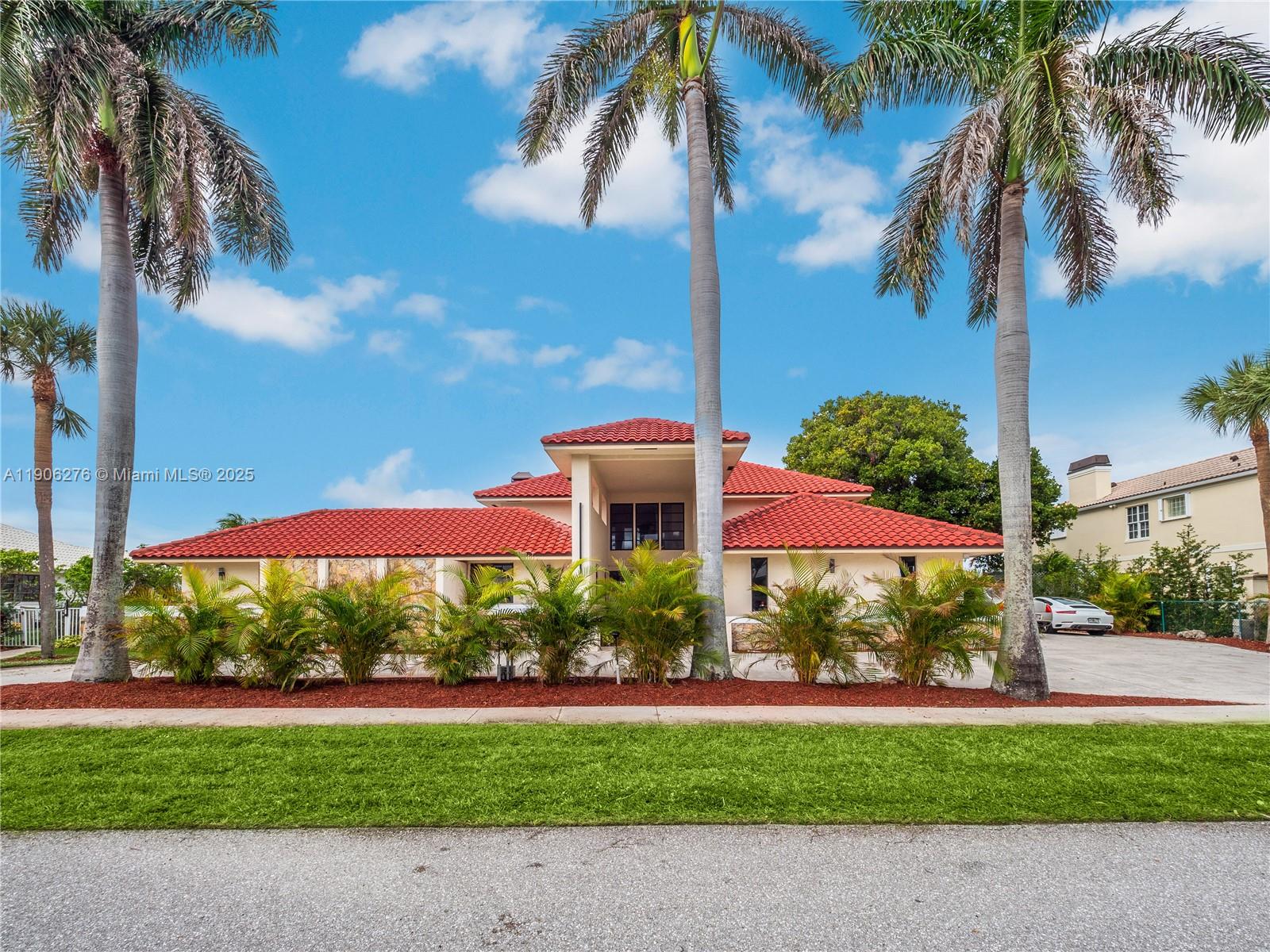 1635 Lands End Rd Manalapan, FL 33462