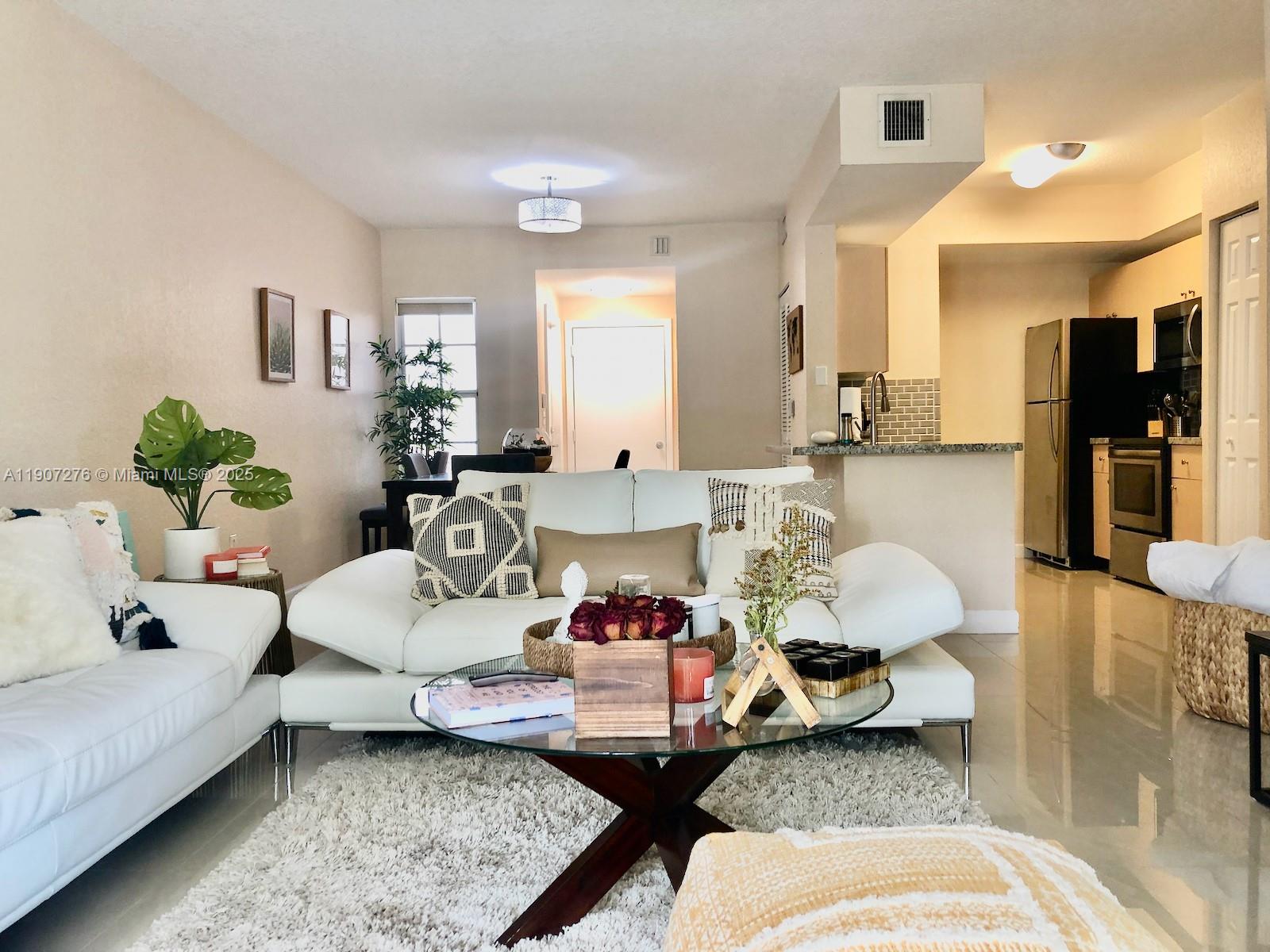 2532 Centergate Dr #102