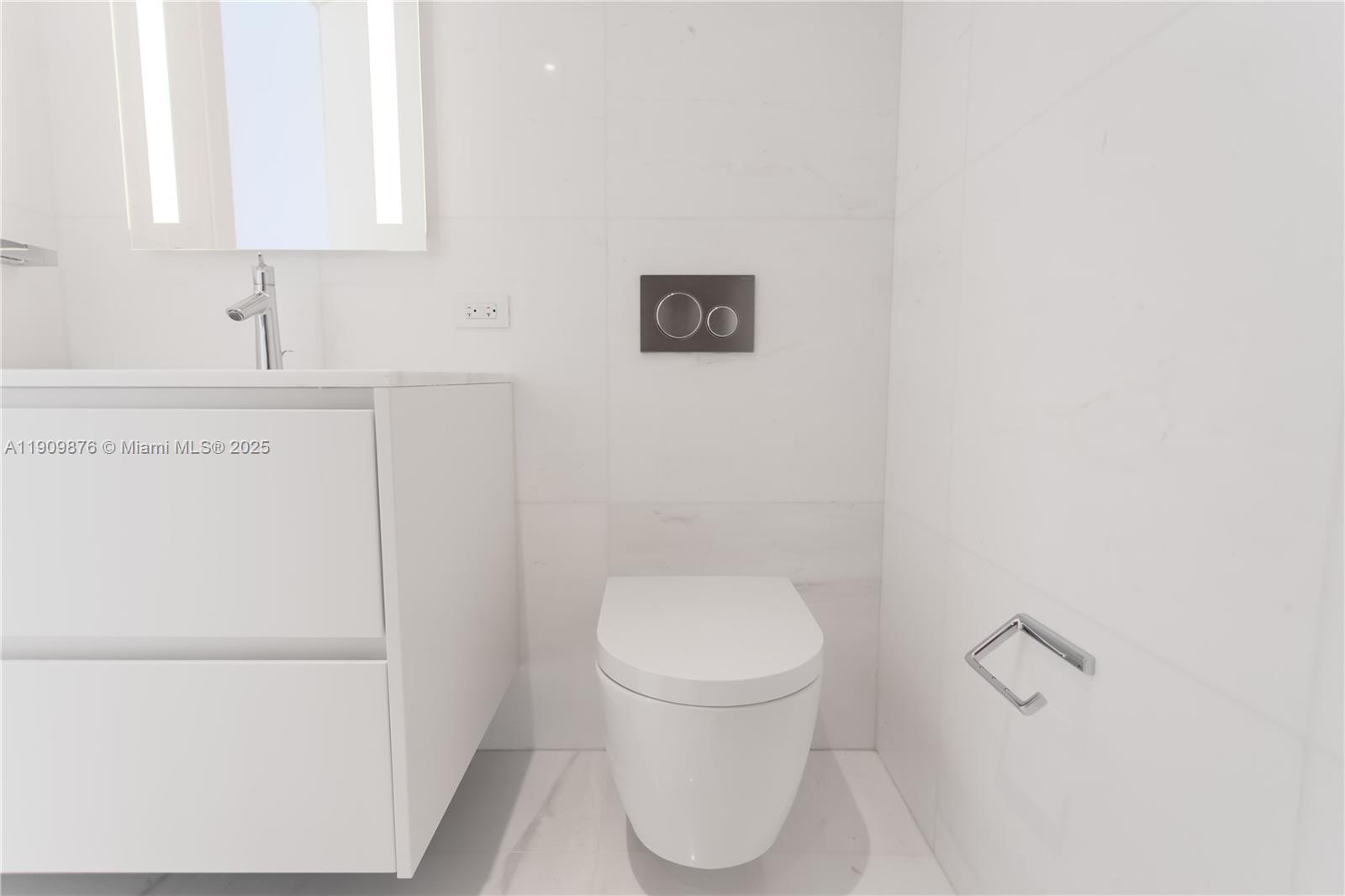 300 Biscayne Blvd Way #1003 Miami, FL 33131