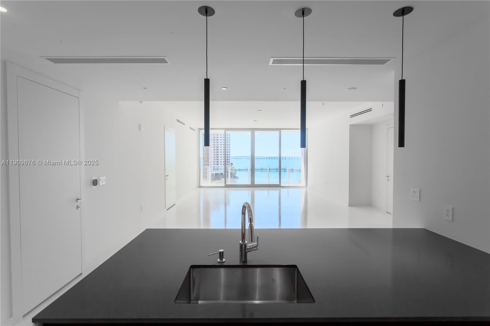 300 Biscayne Blvd Way #1003 Miami, FL 33131