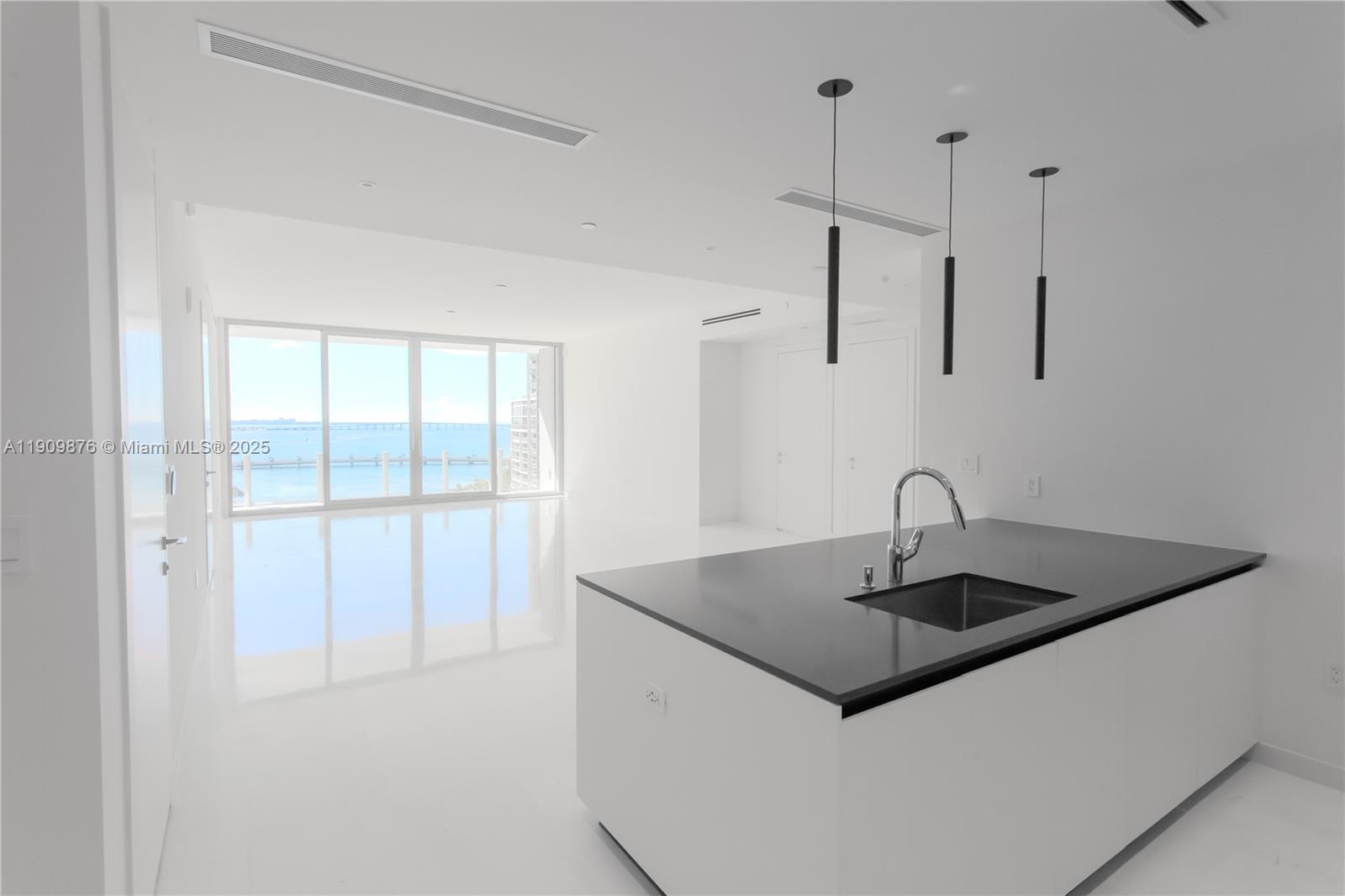 300 Biscayne Blvd Way #1003 Miami, FL 33131