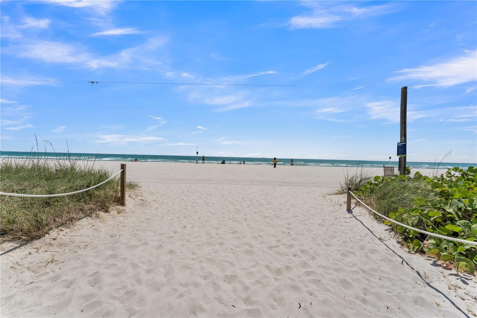 2457 Collins Ave #201 Miami Beach, FL 33140