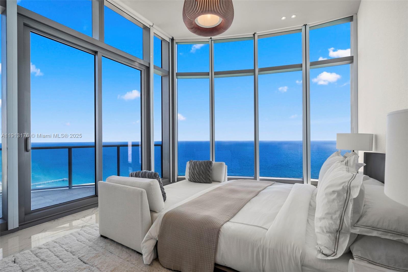 15701 Collins Ave #4701 Sunny Isles Beach, FL 33160