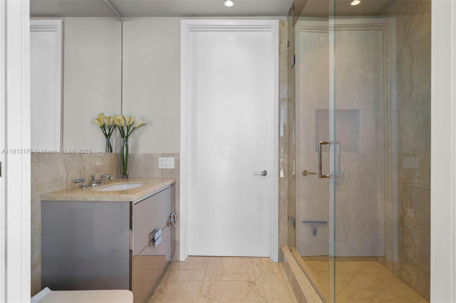 15701 Collins Ave #4701 Sunny Isles Beach, FL 33160