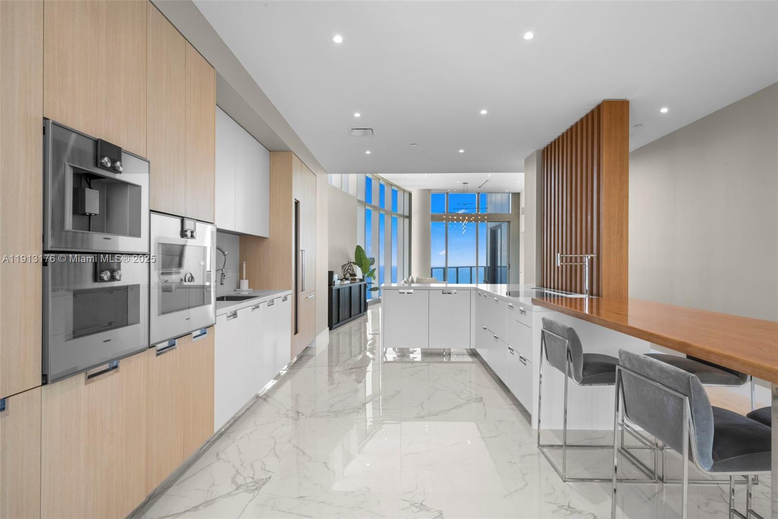 15701 Collins Ave #4701 Sunny Isles Beach, FL 33160