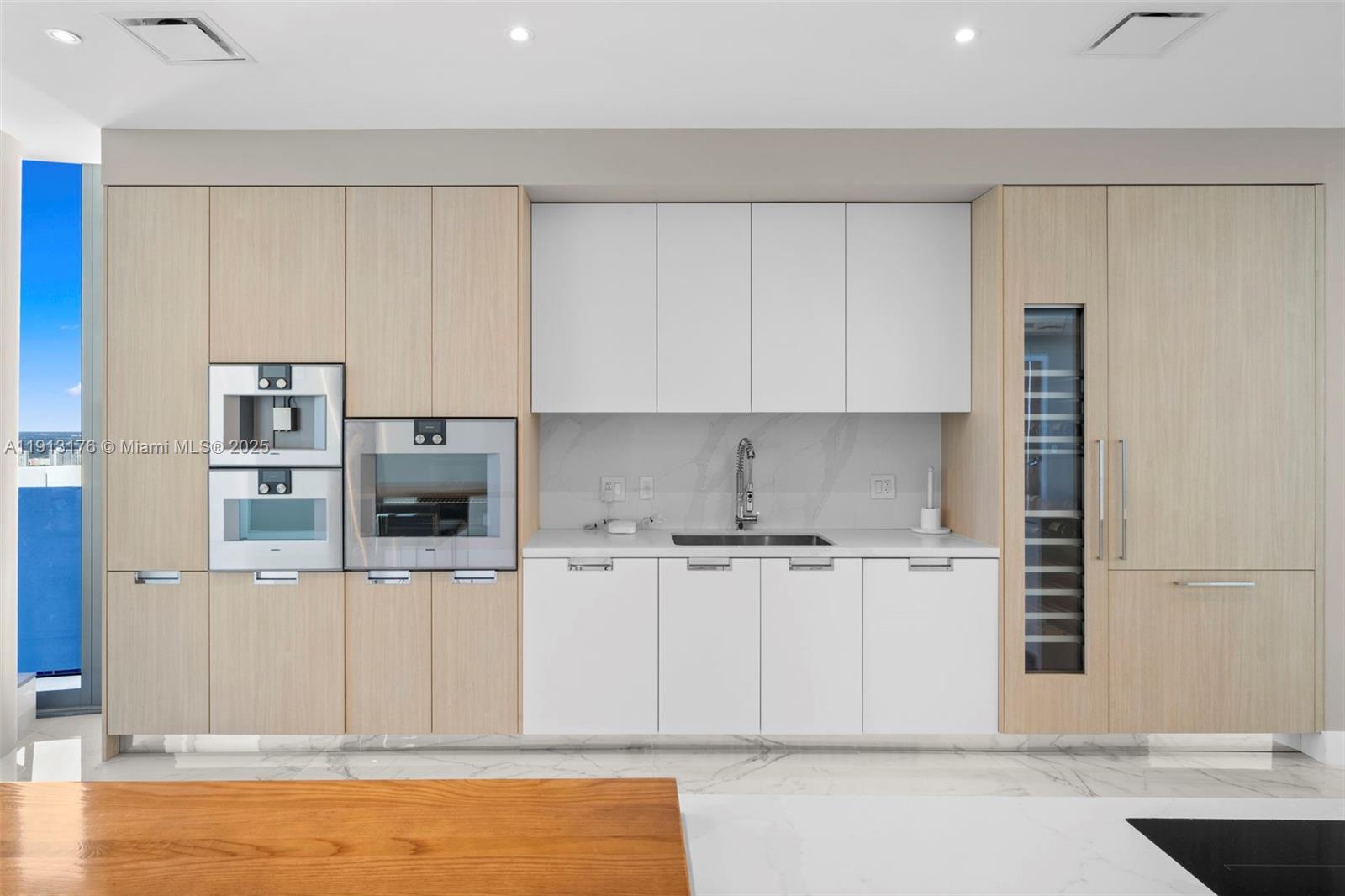 15701 Collins Ave #4701 Sunny Isles Beach, FL 33160